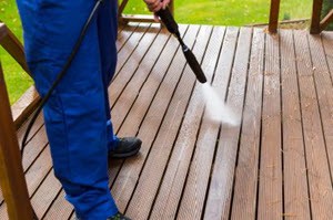 Pearland Deck Washing